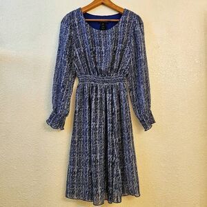 NWOT Stella & Julie Fit & Flare Flattering Crepe Flowy Long-sleeve Summer Dress